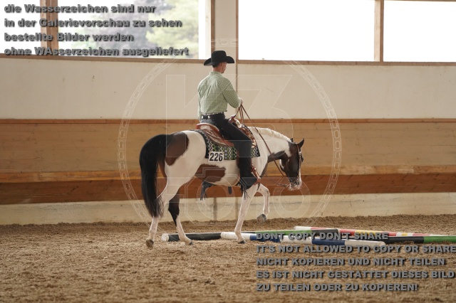 s_A_901706.JPG